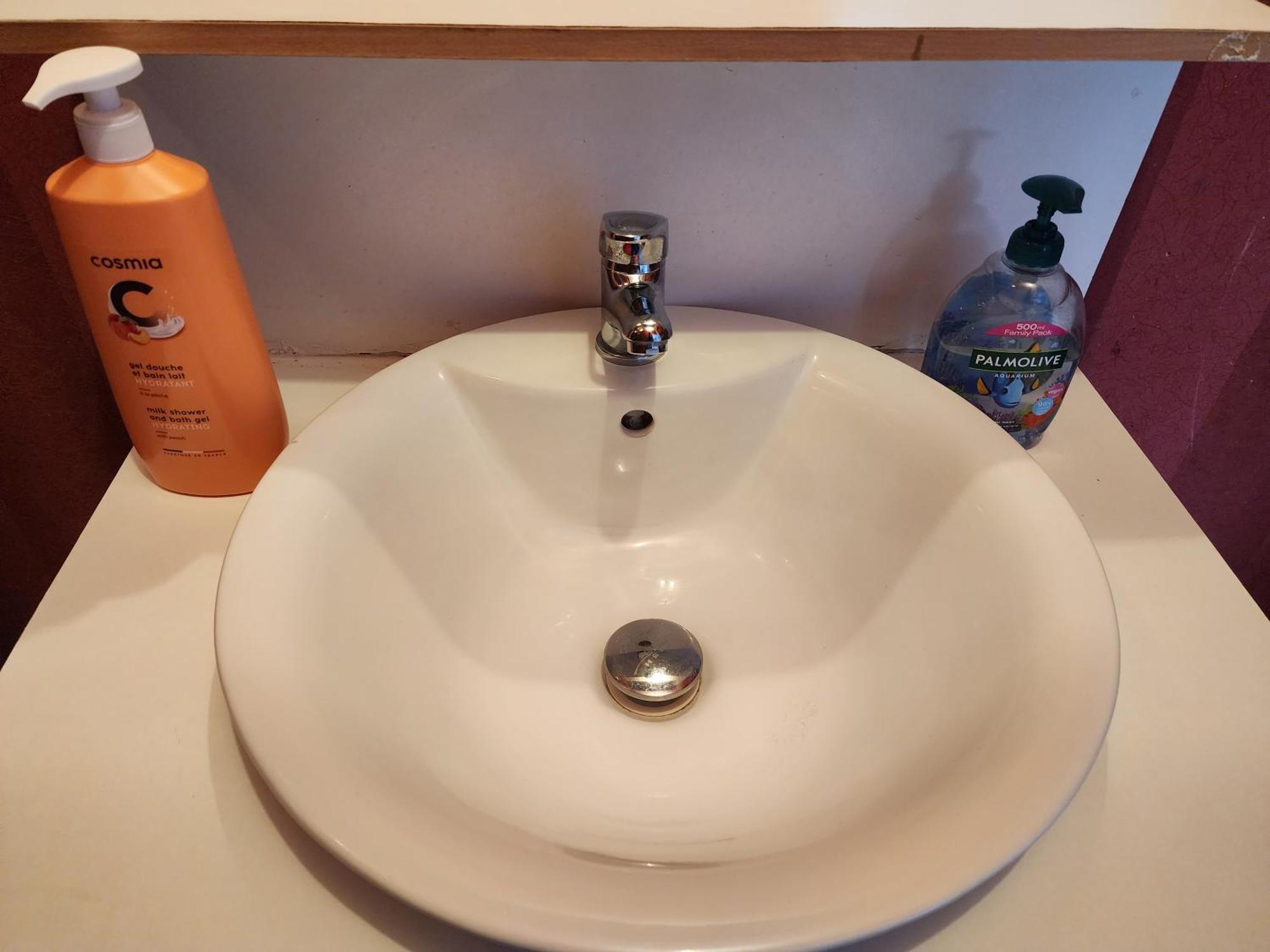 Appartement Duplex F2 Tout Confort Proche Centre Ville Avec Parking Gratuit Montluçon Kültér fotó